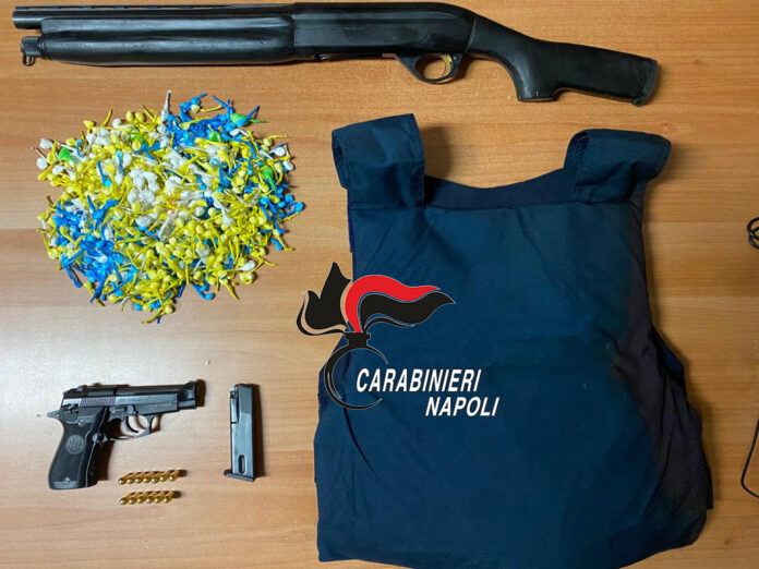 Brusciano: armi e droga in una cantina nel rione 219. Sequestro dei Carabinieri